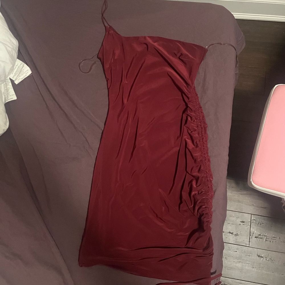 RED RUCHED MINI DRESS - Picture 3 of 3